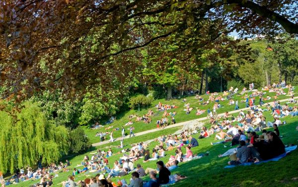 Parc Buttes Chaumont 01