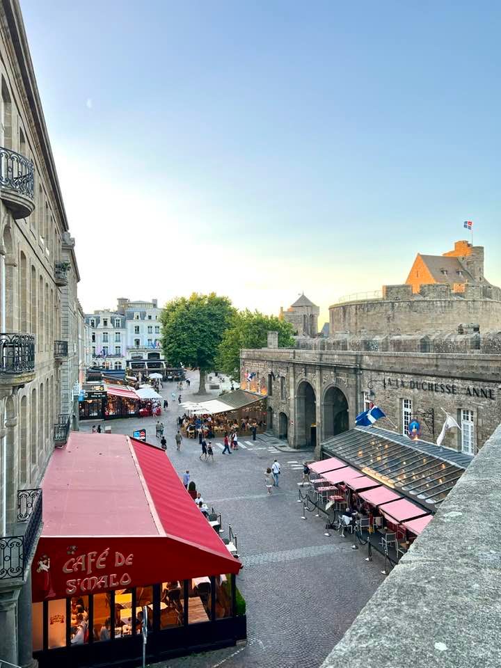 piazza chateaubriand saint malo 1