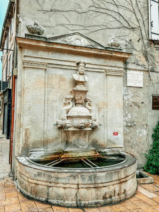 Saint Remy de Provence fountain